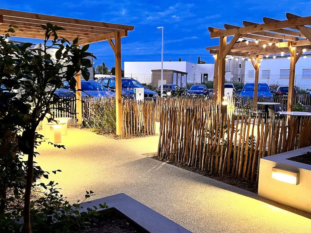 The Originals City, Hotel Le Puech, Нарбон Екстериор снимка